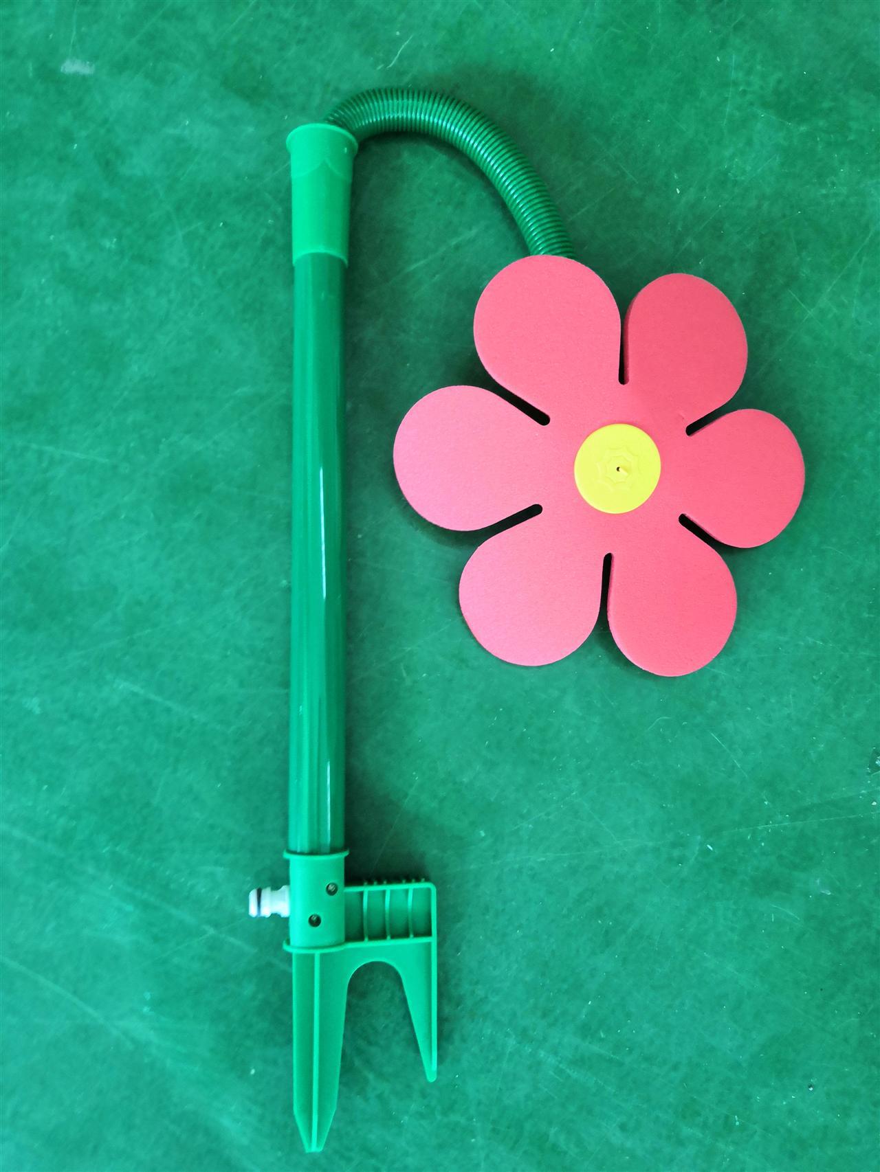 Garden Sprinkler Plastic Sprinkler Sunflower